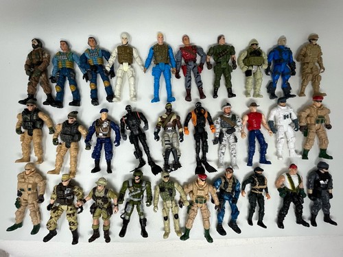 Mixed lot military action - mixed,